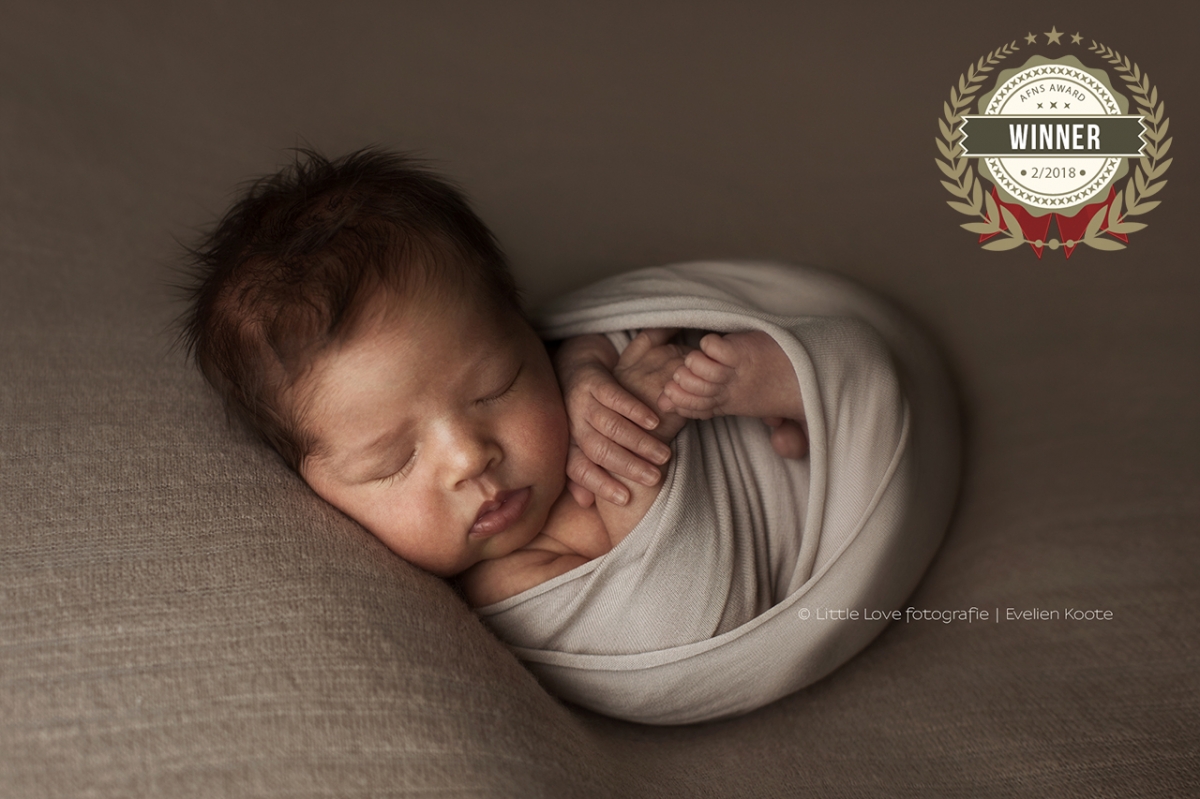Geboortefotografie en Newborn fotografie - Love & Little geboortefotografie - den Bosch