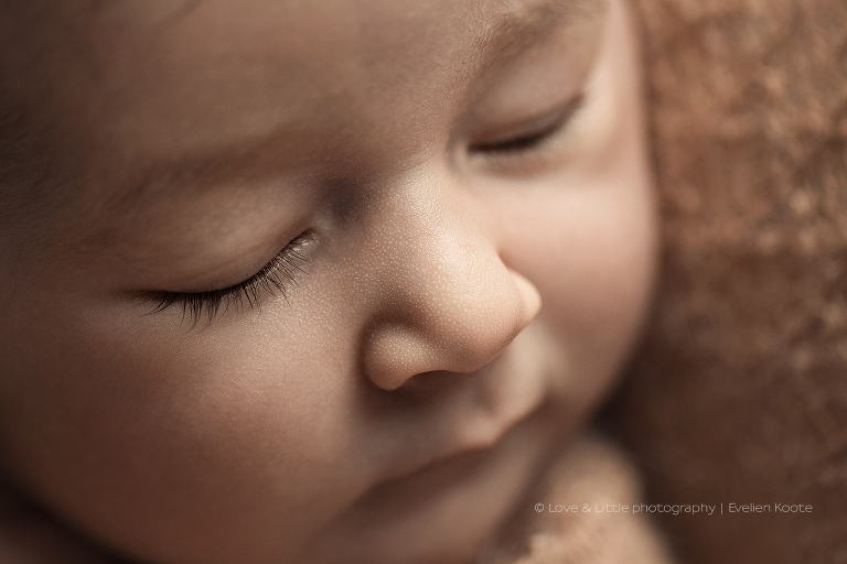 Newborn fotografie Amersfoort - Love & Little fotografie - Evelien Koote geboortefotograaf