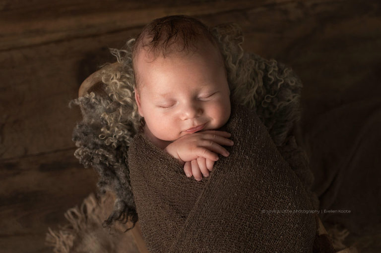 Newborn fotografie Tiel - Love & Little fotografie - Evelien Koote