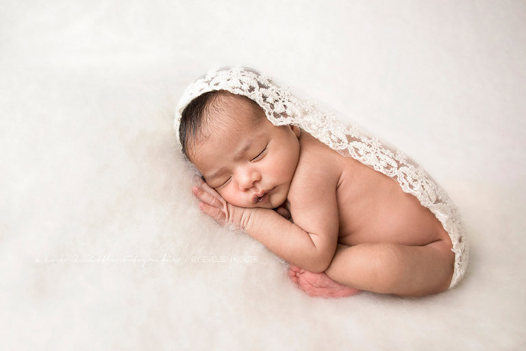Newborn fotografie Tilburg - Love & Little fotografie - Evelien Koote