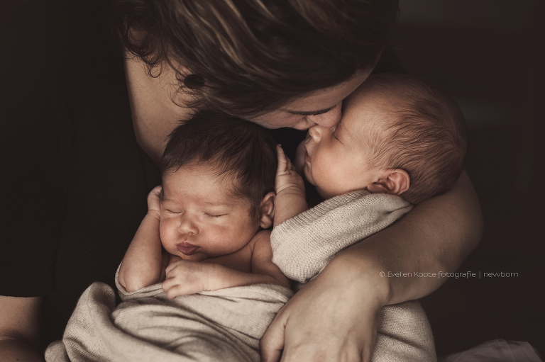 Lifestyle newborn fotografie Ochten - Love & Little fotografie - Evelien Koote