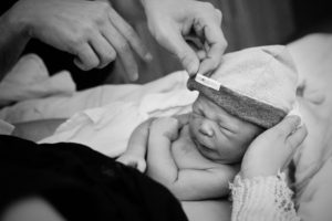 Geboortefotograaf Wijchen - Love & Little geboortefotografie - Evelien Koote