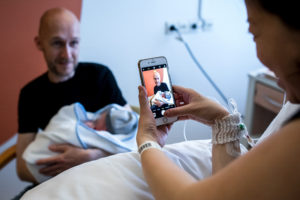 Geboortefotograaf Wijchen - Love & Little geboortefotografie - Evelien Koote